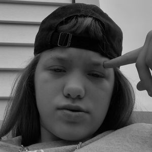 Meet your Posher, Chloe